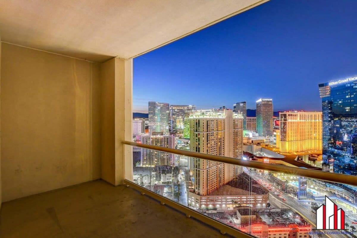 Mgm Signature-33-709 F1 Track & Strip View Balcony لاس فيغاس المظهر الخارجي الصورة