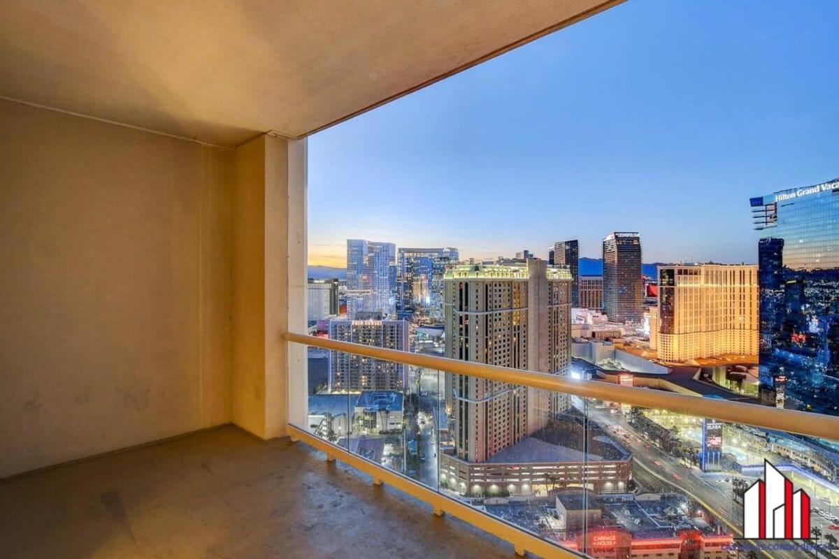 Mgm Signature-33-709 F1 Track & Strip View Balcony لاس فيغاس المظهر الخارجي الصورة
